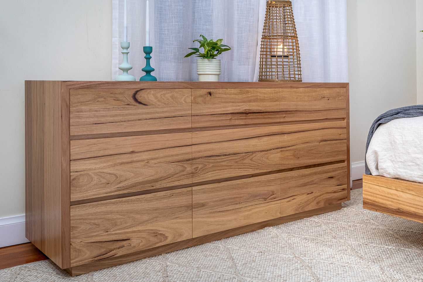 Cape Town Messmate Dresser
