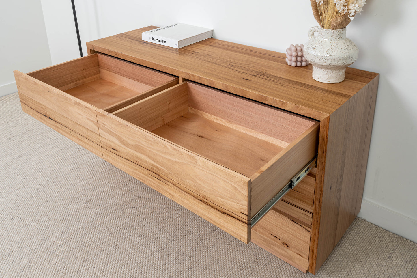 Cape Town Messmate Dresser