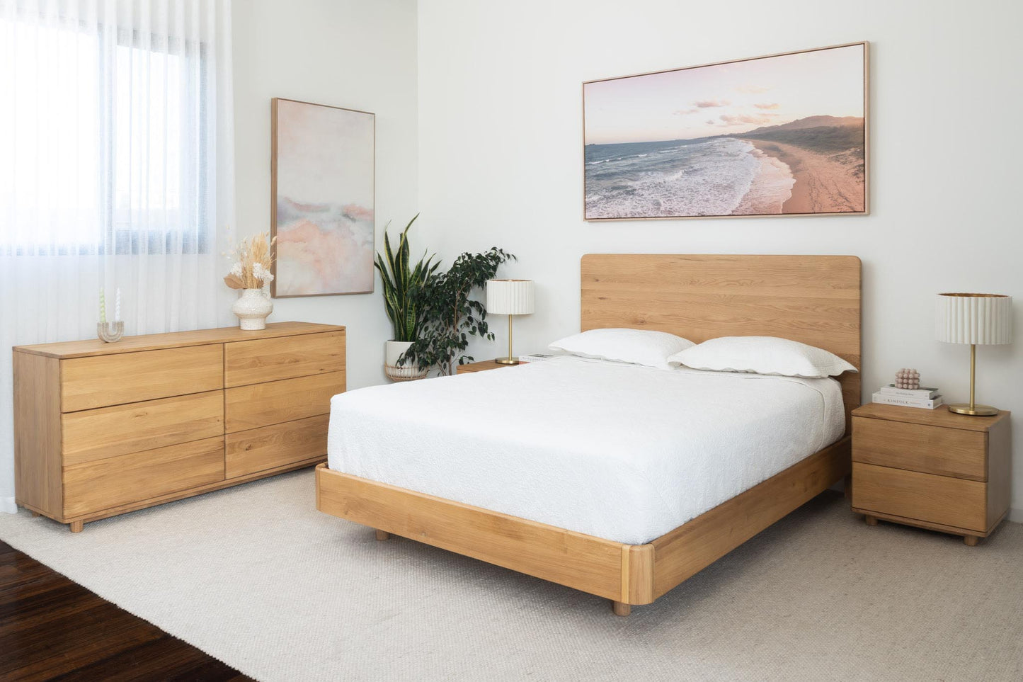 Solara Eclipse Solid American Oak Dresser