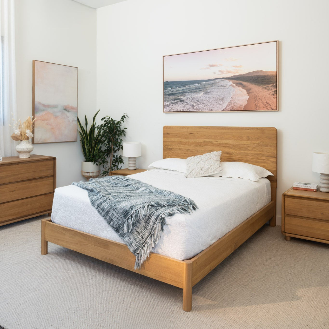 Ex Demo Queen Solara Haven Solid American Oak Bed Frame