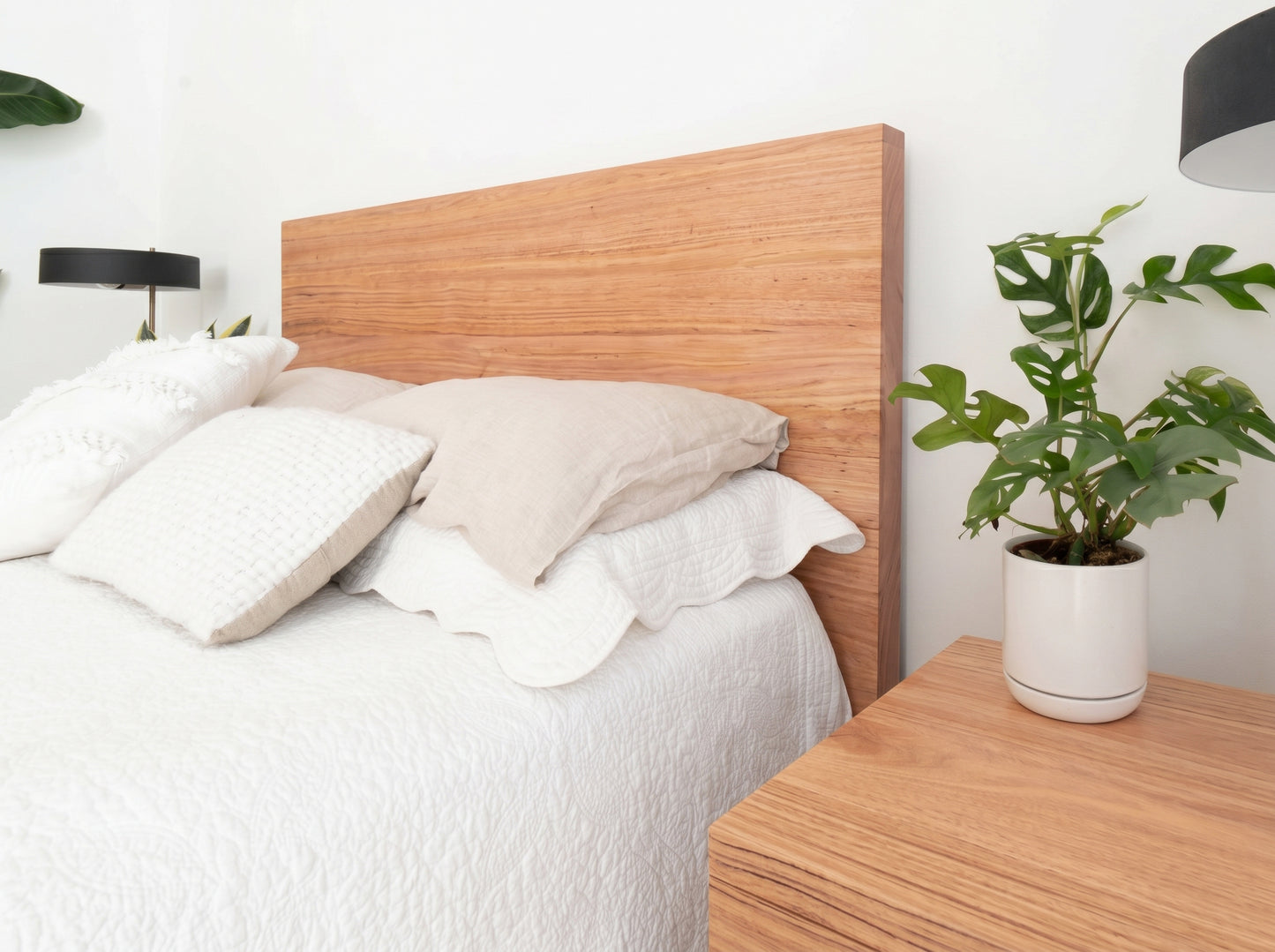 NEW Osaka Tasmanian Oak Bed Frame Queen Size