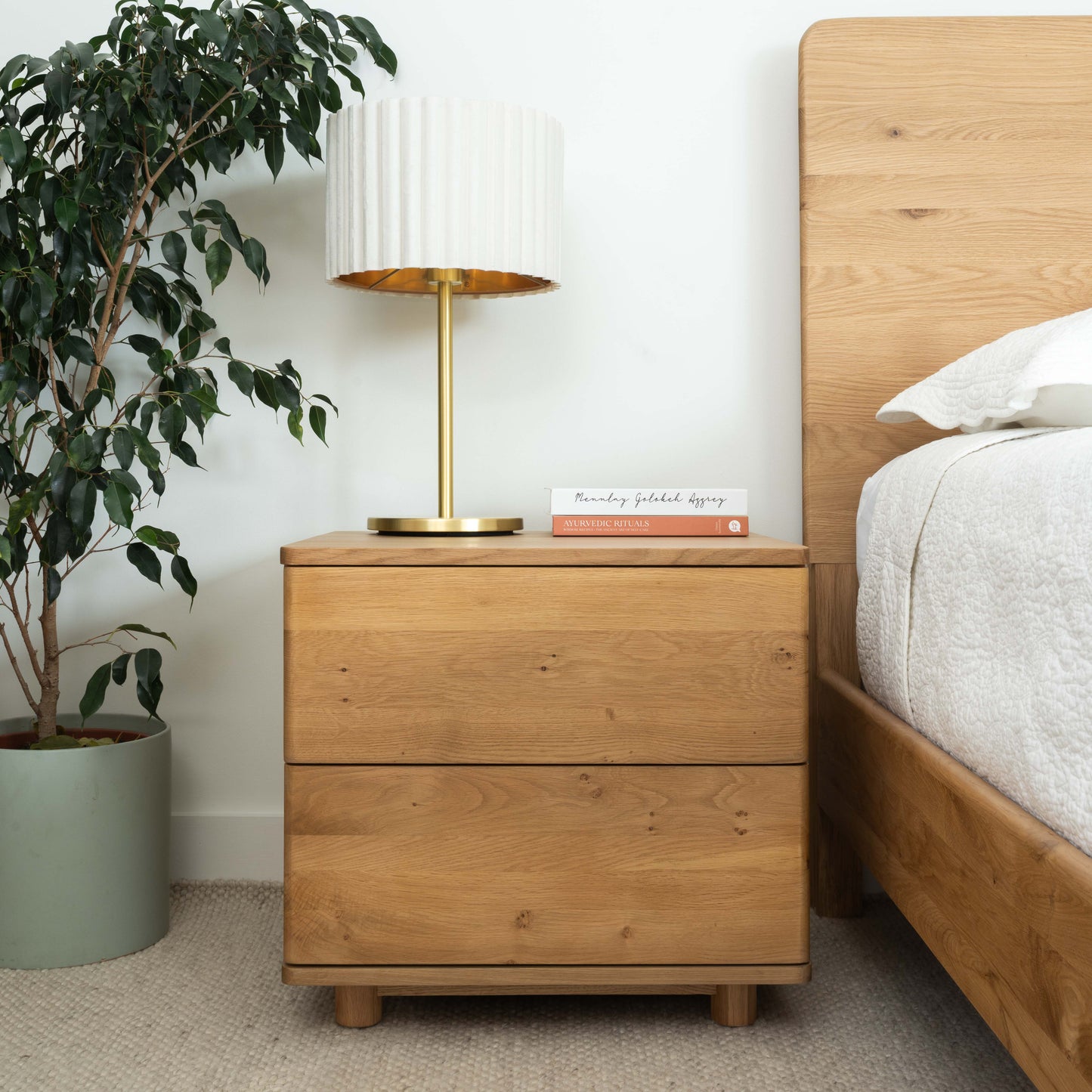 Ex Demo 1 x Solara Eclipse Solid American Oak Bedside Table