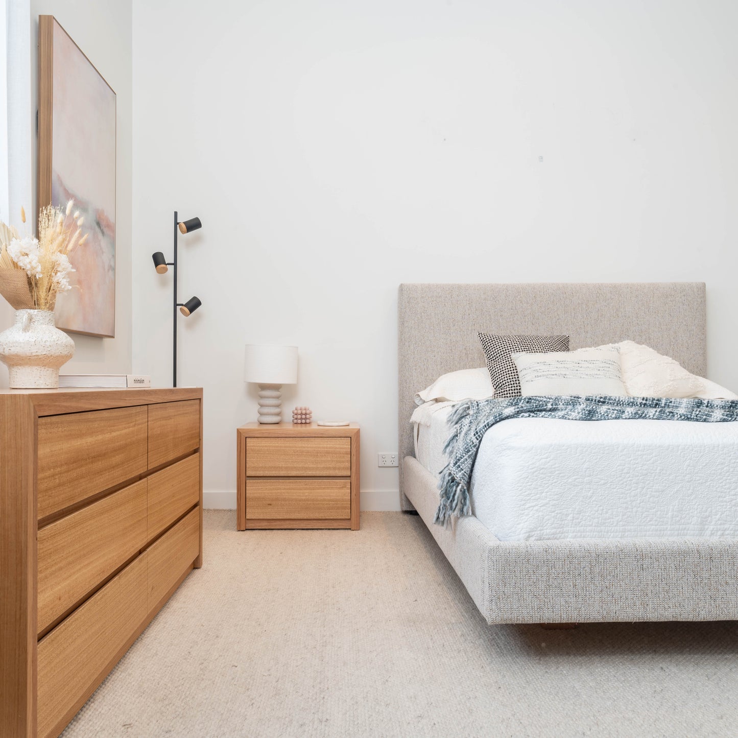 Kaiza Tasmanian Oak Bedside Table