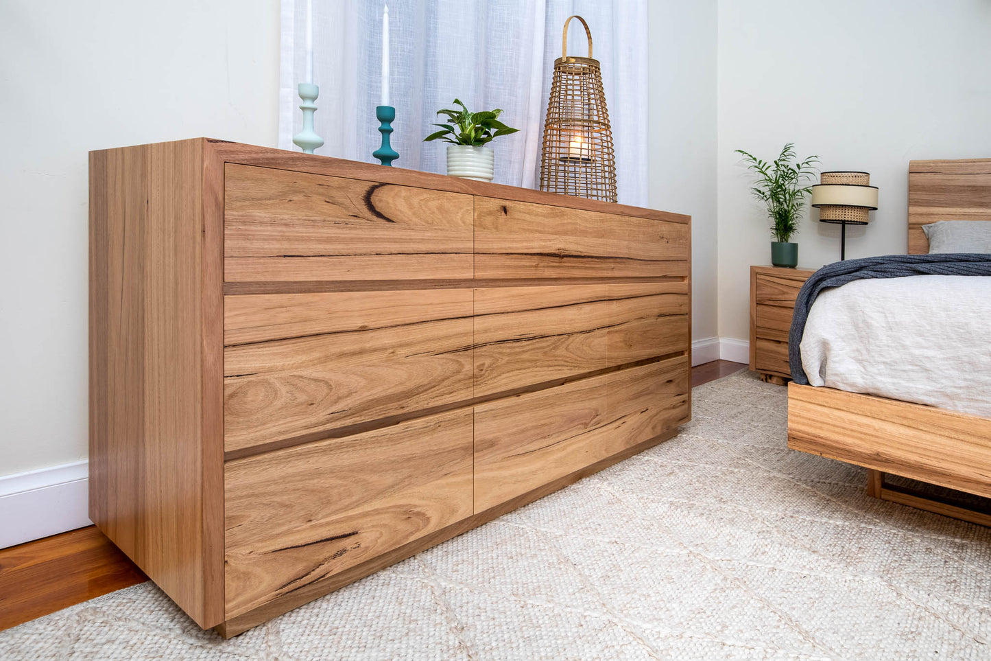 Cape Town Messmate Dresser