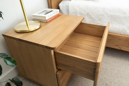 Ex Demo 1 x Solara Eclipse Solid American Oak Bedside Table