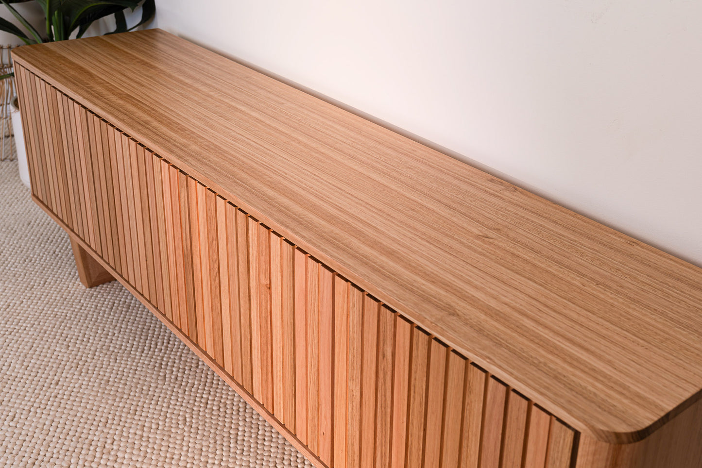 Dion Vic Ash Select Entertainment Unit