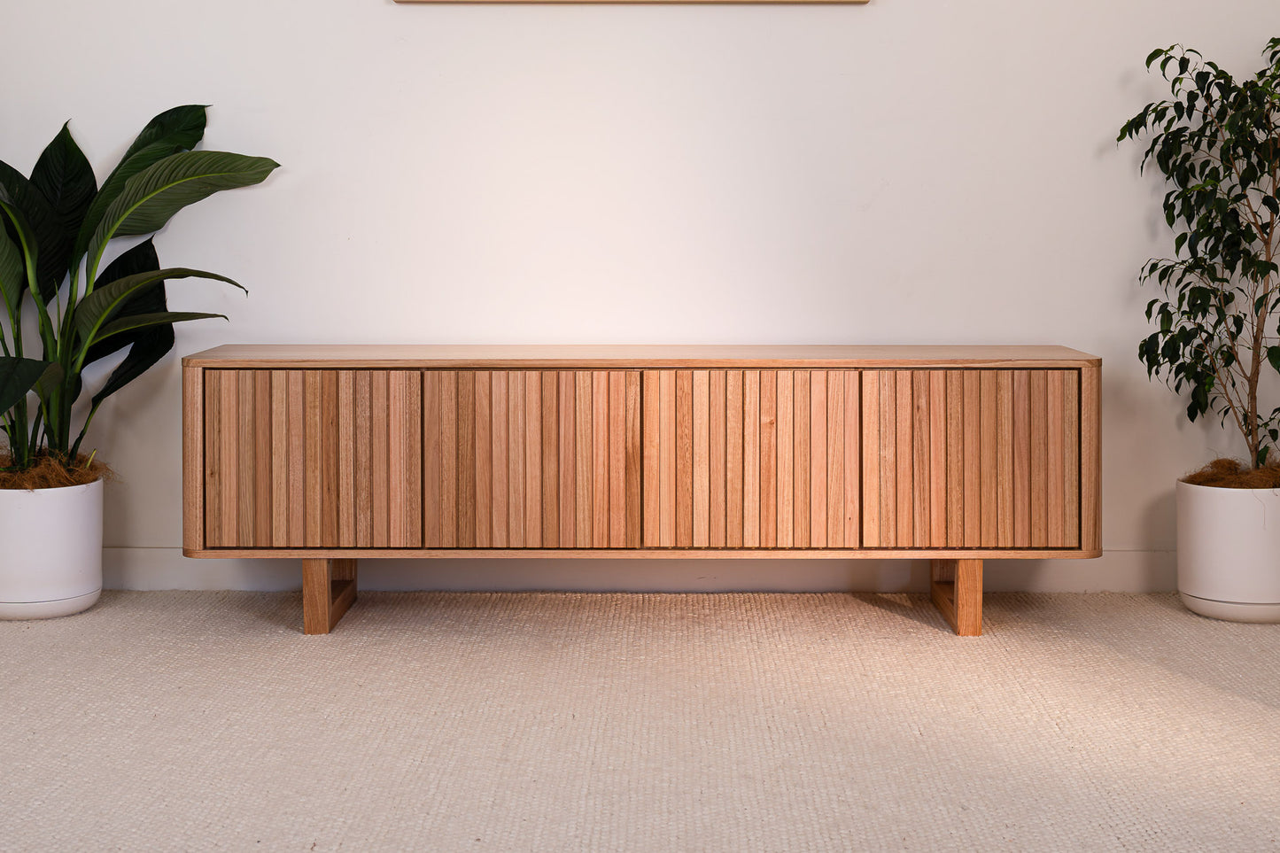 Dion Vic Ash Select Entertainment Unit