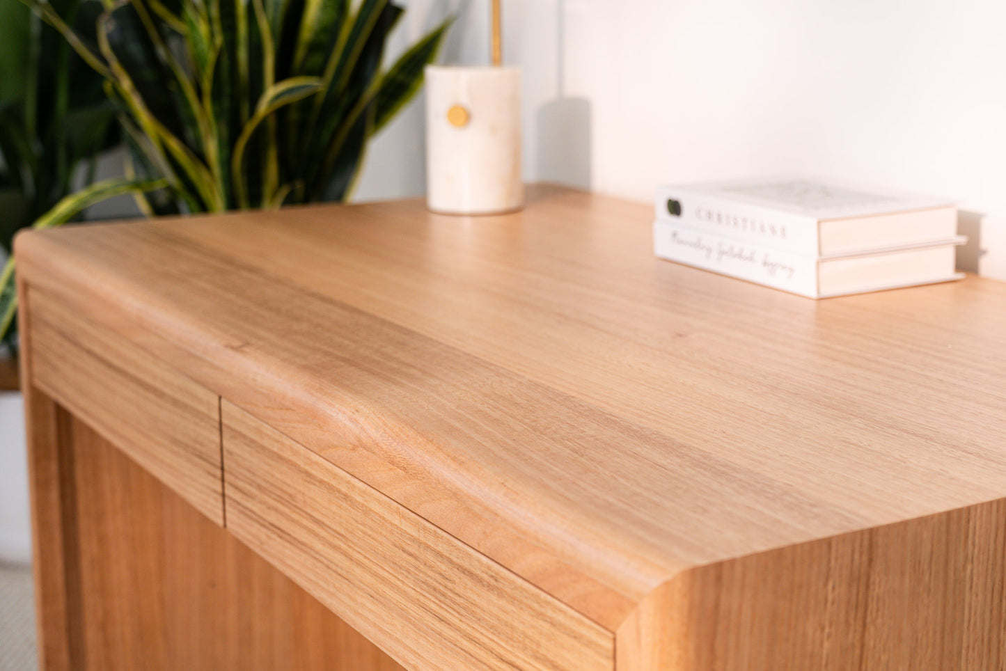 Yakka Tasmanian Oak Signature Desk