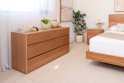 Cape Town Tasmanian Oak Dresser