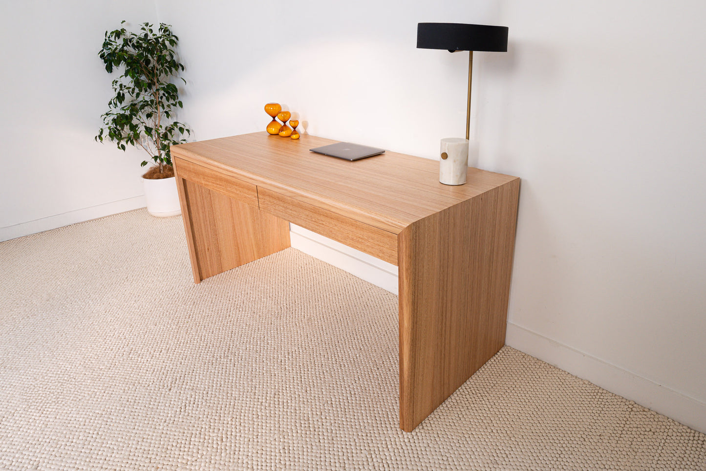 Yakka Tasmanian Oak Signature Desk