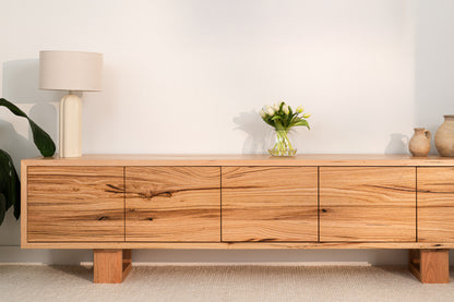 Hermes Messmate Entertainment Unit