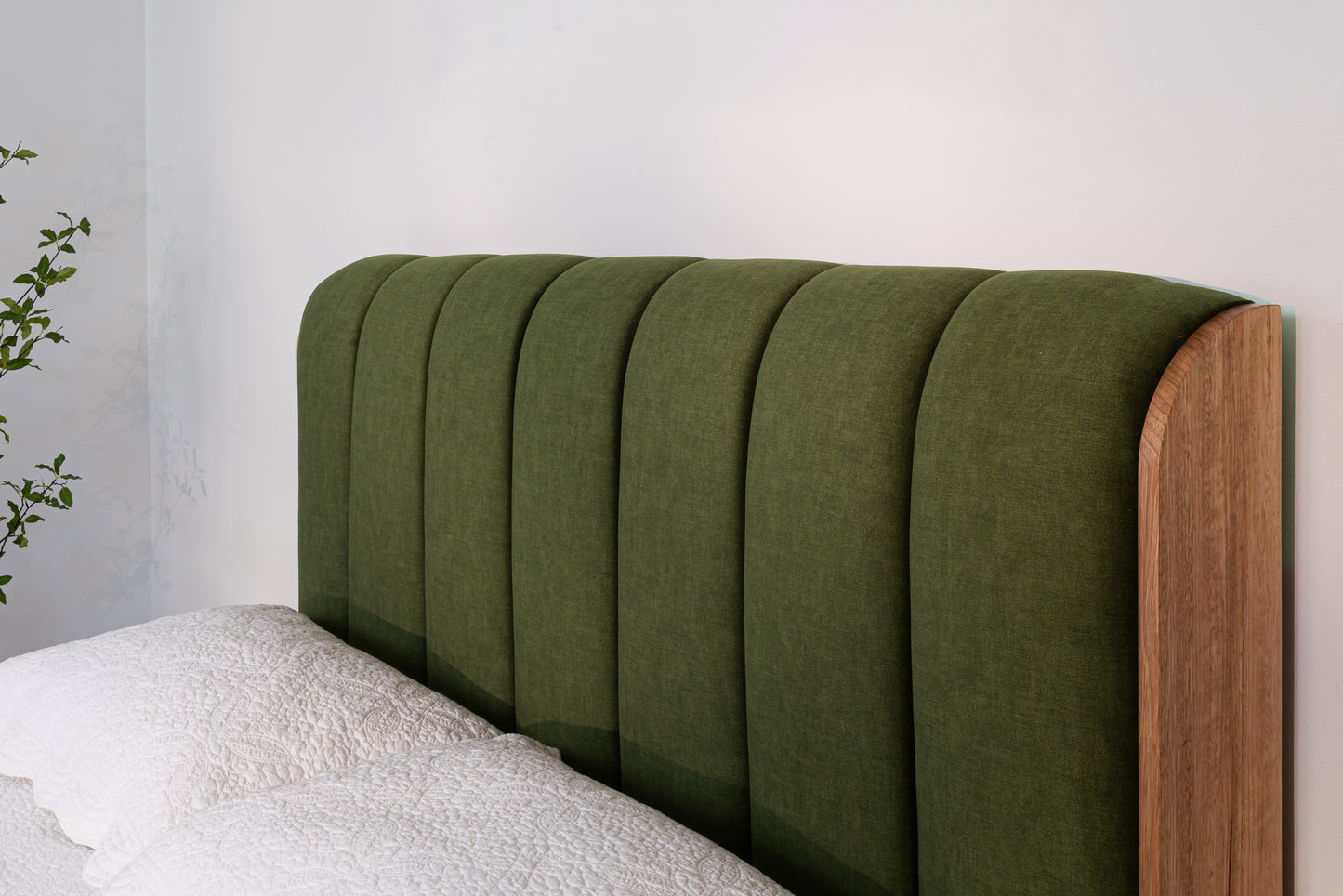 Yakka Cloud Tasmanian Oak Feature Grade Bed Frame