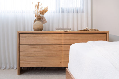 Yakka Cloud Tasmanian Oak Feature Grade Dresser