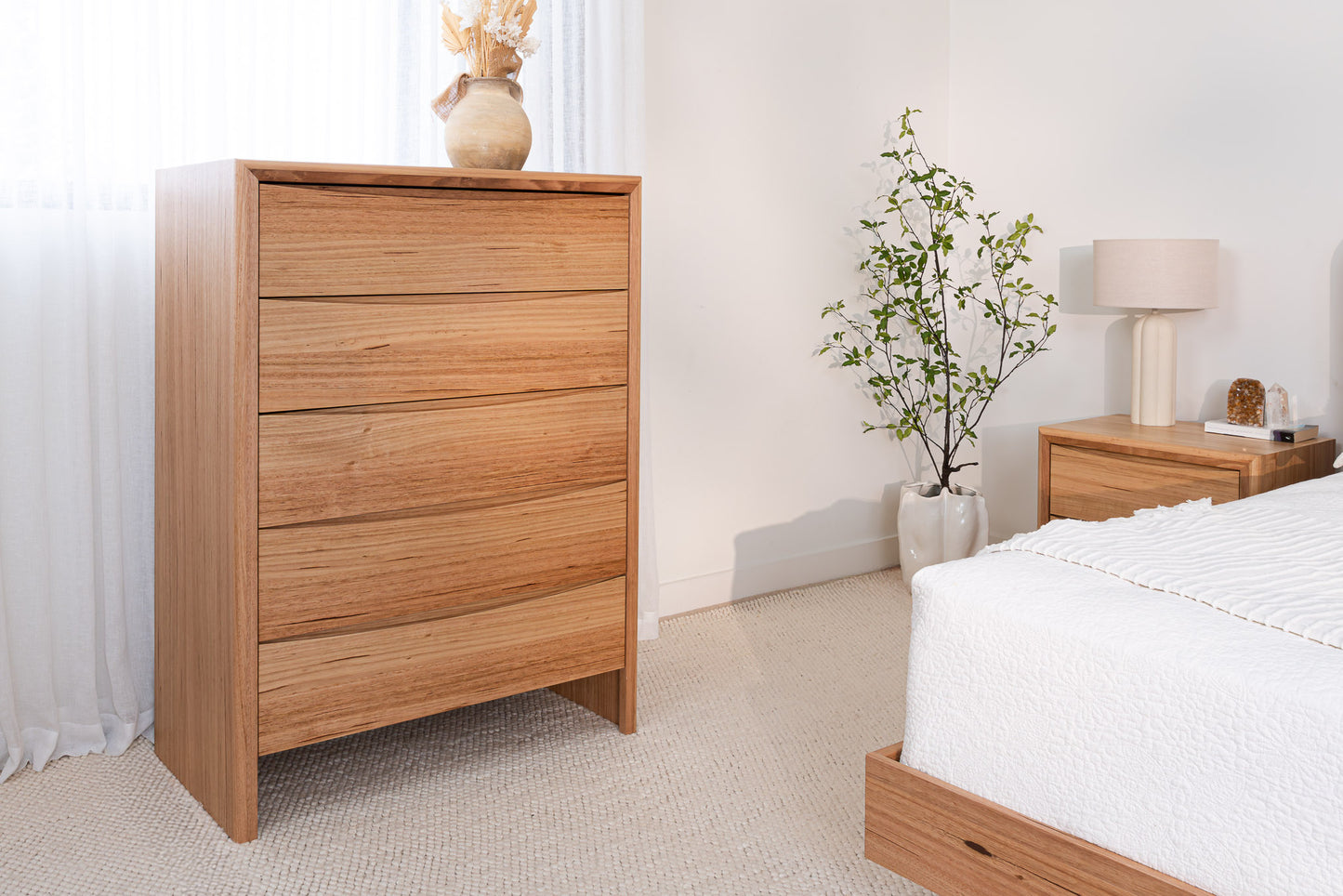 Yakka Cloud Tasmanian Oak Feature Grade Tallboy