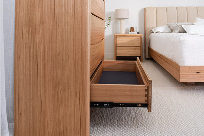 Yakka Cloud Tasmanian Oak Feature Grade Tallboy