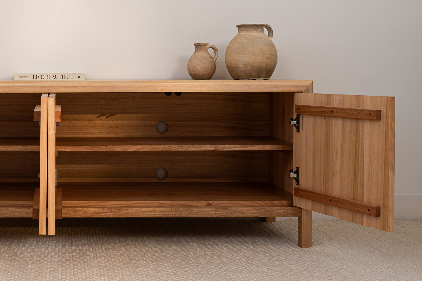 Yakka Tasmanian Oak Feature Grade Entertainment Unit