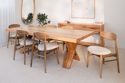 Axl Messmate Dining Table