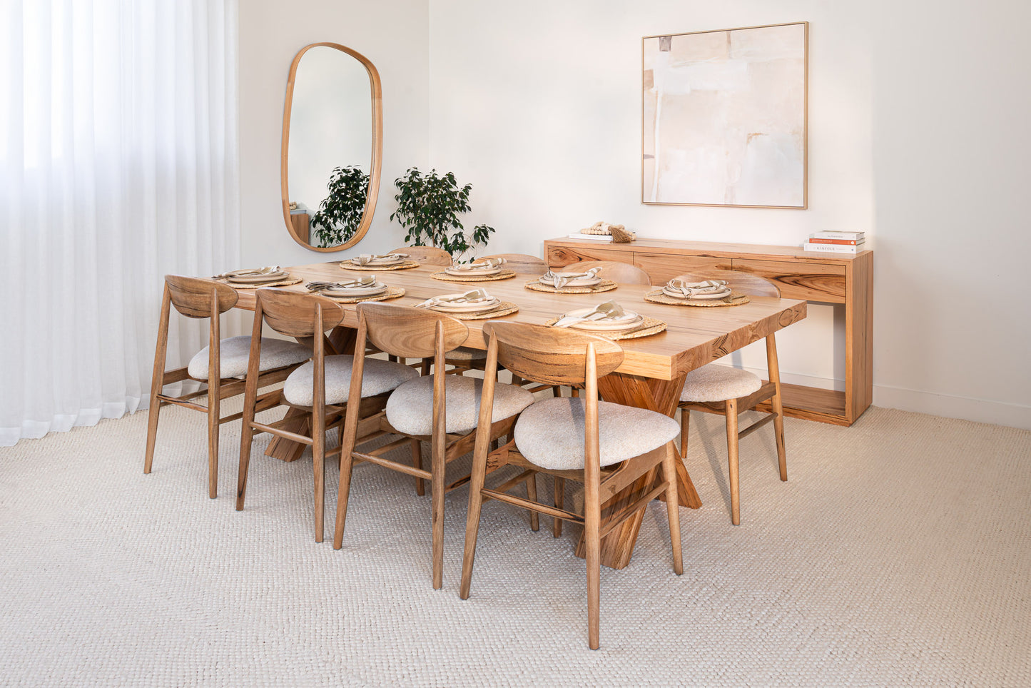 Axl Messmate Dining Table