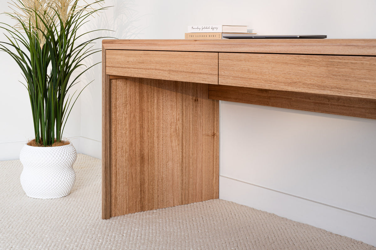 Yakka Tasmanian Oak Signature Desk