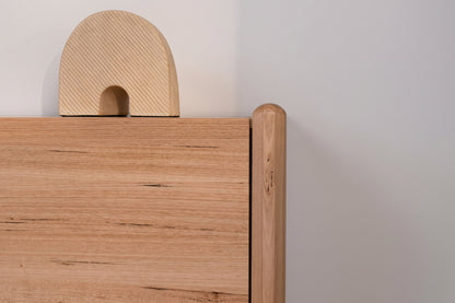 Halo Vic Ash Feature Grade Entertainment Unit