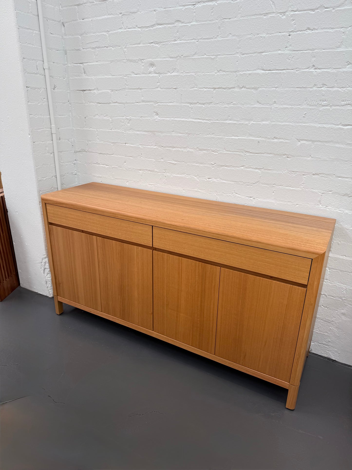 Ex Demo 1.6m Yakka Tasmanian Oak Feature Grade Sideboard & Buffet - Brisbane Showroom