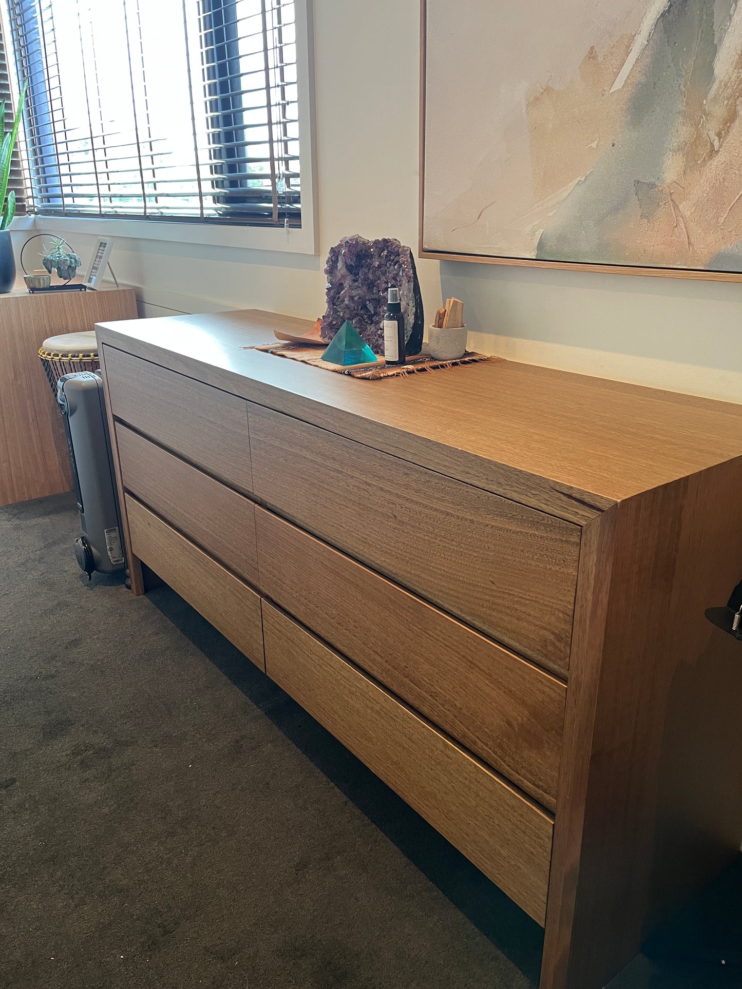 Ex Demo Zion 6 Drawer Dresser (Maple Stain)