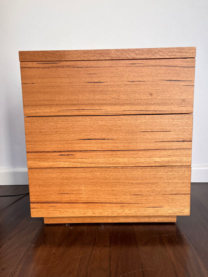 Ex Demo Elijah Messmate 3 Drawer Bedside Table Sand Stain Brisbane Showroom