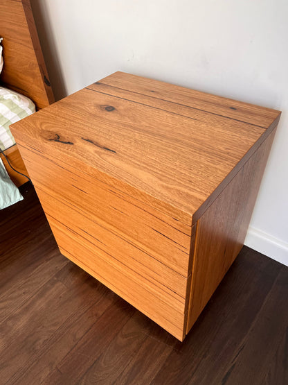 Ex Demo Elijah Messmate 3 Drawer Bedside Table Sand Stain Brisbane Showroom