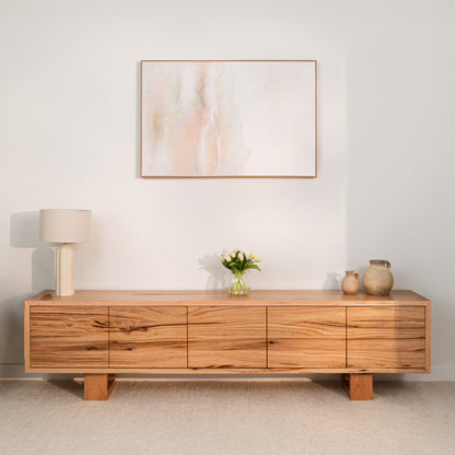 Hermes Messmate Entertainment Unit
