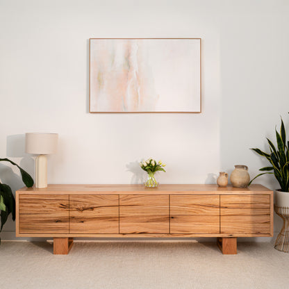 Hermes Messmate Entertainment Unit