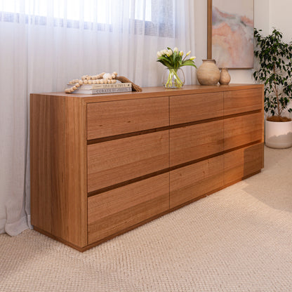 Cape Town Tasmanian Oak Dresser