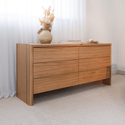 Yakka Cloud Tasmanian Oak Feature Grade Dresser