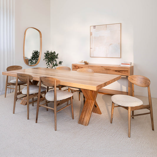 Axl Messmate Dining Table