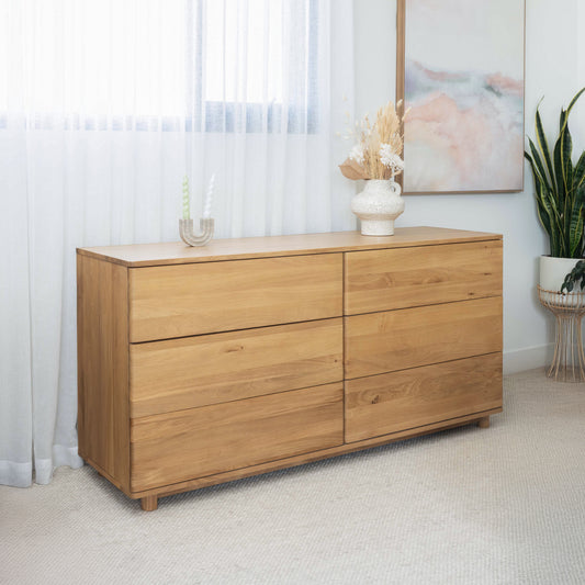Solara Eclipse Solid American Oak Dresser