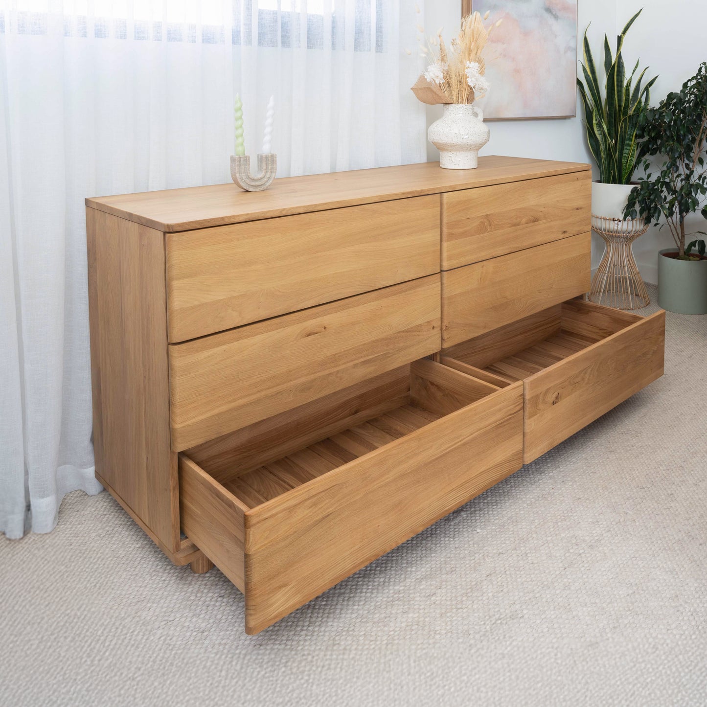 Solara Eclipse Solid American Oak Dresser