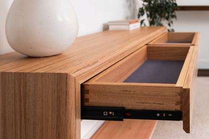Yakka Tasmanian Oak Feature Grade Hall Table