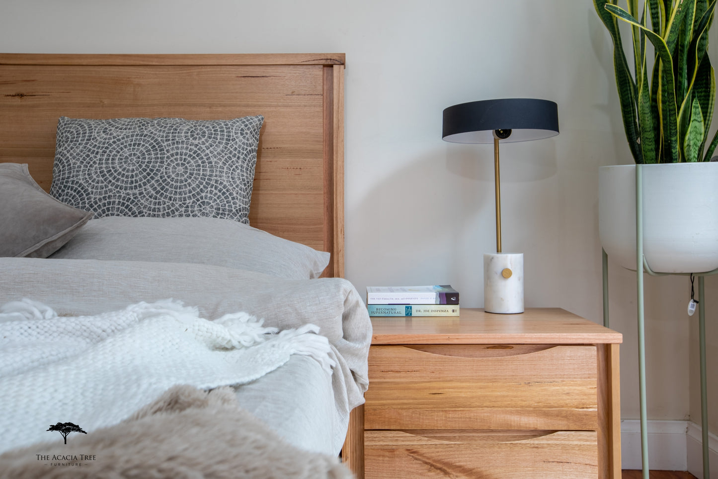 Alexandra Messmate Bedside Table