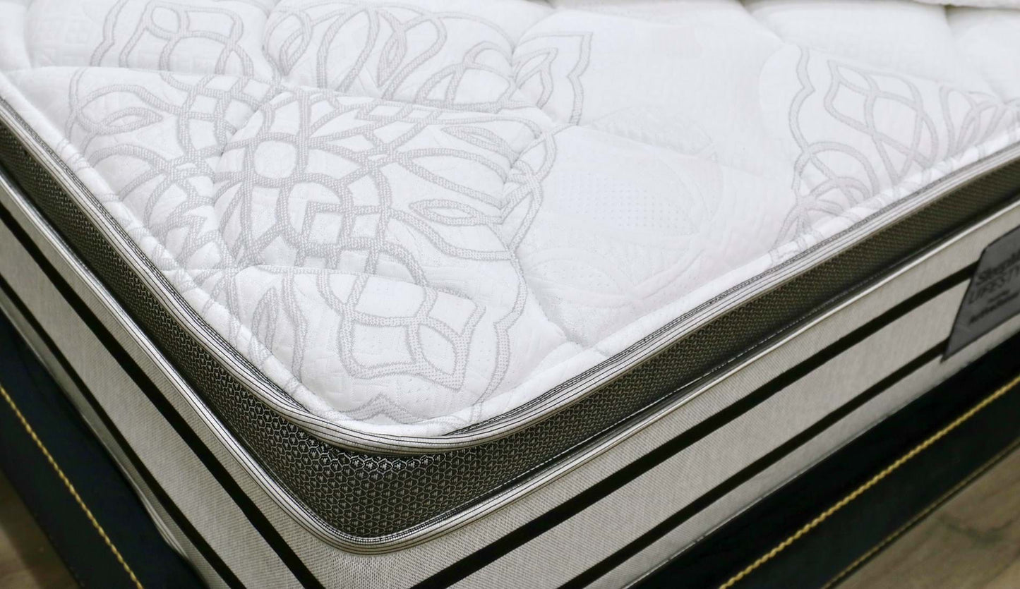 Ex demo Queen Sleepmaker Berkeley Medium